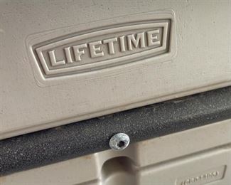 Lifetime Glider  Bench		
