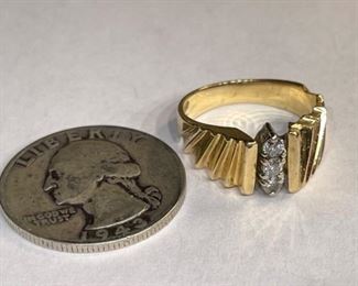 14k Gold & Diamond Ring SZ 6.75	14k	
