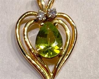 14k Gold Peridot & Diamond Heart Pendant	14k	
