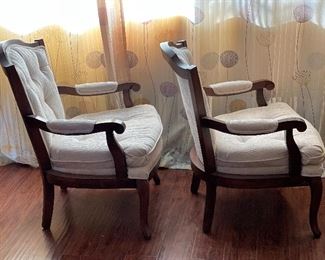 2pc Vintage Upholstered Accent Chairs PAIR	37x27x34in	HxWxD
