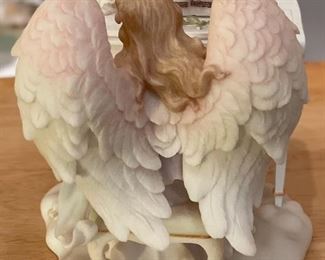 Seraphim Angelica Heavenly Serenade Angel Sculpture 6.5x9.5x5.5 HxWxD