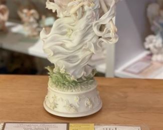 Seraphim Victoria Embrace Life Music Box Angel Sculpture	9.75x5.5x4in	HxWxD
