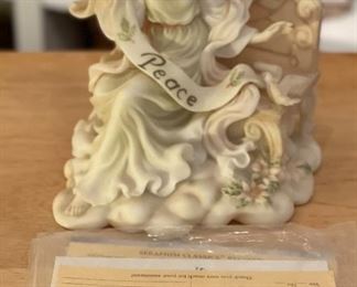 Seraphim Joy Gift of Heaven Angel Sculpture	6x5.5x5in	HxWxD
