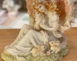 Seraphim Eve Tender Heart Angel Sculpture	4.5x5.5x4.5in	HxWxD
