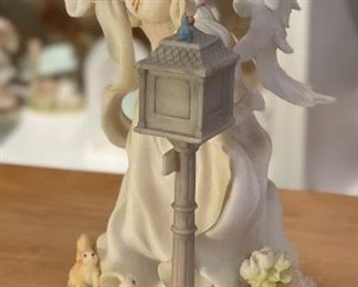 Seraphim Kayli Heavens Greetings Angel Sculpture	8x6x4in	HxWxD
