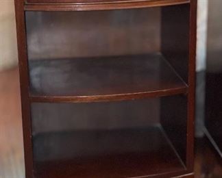 Vintage Northern Furniture Nightstands	29.5x17.5x14.5in	HxWxD
