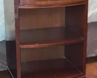 Vintage Northern Furniture Nightstands 29.5x17.5x14.5in HxWxD