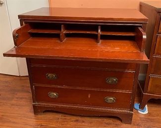 Vintage Permacraft dresser/desk	34x33x18in	HxWxD
