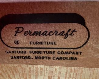 Vintage Permacraft dresser/desk 34x33x18in HxWxD