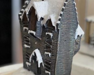 Bradford Exchange  Harry Potter Shrieking Shack Hawthorne Village	7x5x3.5in	HxWxD
