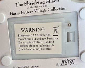 Bradford Exchange  Harry Potter Shrieking Shack Hawthorne Village	7x5x3.5in	HxWxD
