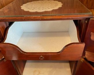 Vintage Bar 42x29x24in HxWxD