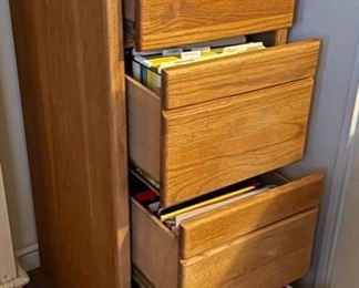 Oak 4-Drawer File Cabinet	55x20x25.5in	HxWxD
