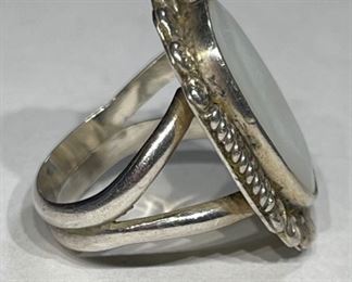 Native American Mother of Pearl Sterling Silver Ring	1	