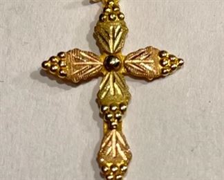 10k Yellow/Rose Gold Cross Pendant	10k	
