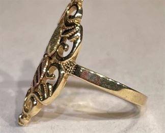 10k Yellow/Rose Gold Leaf Ring SZ 6	10k	
