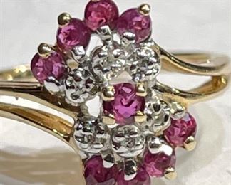 10k Gold Diamond & Garnet Cluster Ring SZ 6	10k	