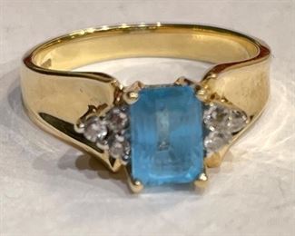 10k Gold Aquamarine & Diamond Ring SZ 7	10k	
