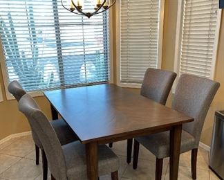 Paxton Collection Contemporary Dining Table w/ 4 Chairs	30x36x60in	HxWxD
