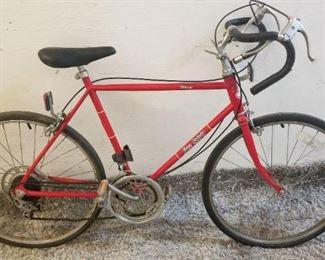 Free Spirit Tourney Road Bike