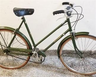 Excellent 1974 Raleigh Sports Mint Brooks Seat