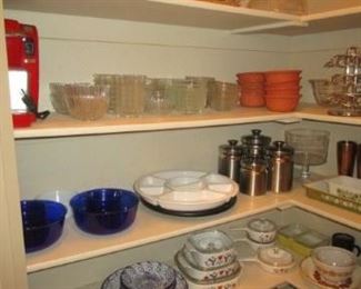 Misc Kitchen Items, Keurig Single Serving Coffee machine,  Vintage Pyrex, 