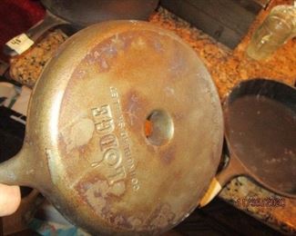 (not vintage) this is the corn bread skillet