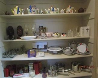 Miscellaneous Teapots, Decor, Christmas Service set
