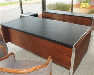 High End Stow & Davis 3 piece  Chrome &  Leather Executive Office Set [ Desk ~ Credenza & Side Cabinet 
