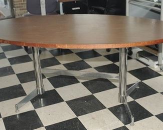 MID-CENTURY STOW DAVIS OVAL OFFICE TABLE CHROME TANDEM PEDESTAL LEGS 