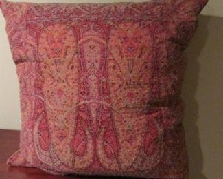 Tapestry and velvet back pillow. The tapestry is pilling. 24” x 24” $12