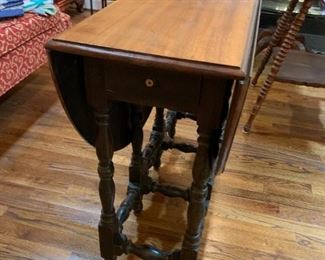 #18 Wilhelm Drop Side Gateleg Table w/1 drawer 38x12-48x30 $100.00