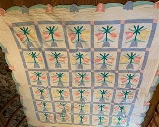 #82 Tulip Queen Hand-quilted Scalloped Edge Quilt $75.00