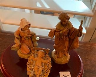 #88 Manger Scene - Fontanini (3 pcs) w/wood base $20.00