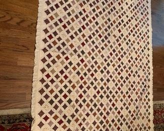 #195 quilt twin stainglass pattern brown cream quilt $75.00
#196 quilt Twin stainglass pattern brown cream quilt with ruffle $75.00