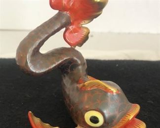 UNIQUE HEREND PORCELAIN HAND PAINTED FISHNET KOI FISH