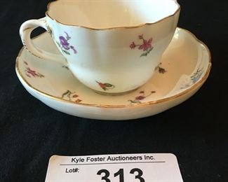 MEISSEN SCATTERED FLOWERS TEACUP
