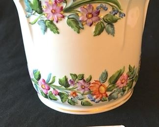 HEREND HAND PAINTED CACHE POT