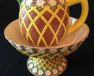 MAJOLICA HAND PAINTED PEDESTAL BOWL AND MATCHING PITCHER