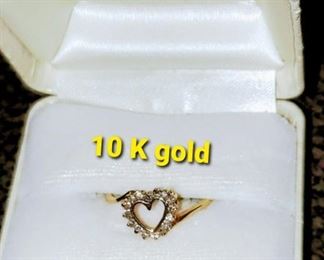 10 K gold ring