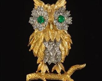  Large Gold, Diamond and Emerald Owl Brooch 