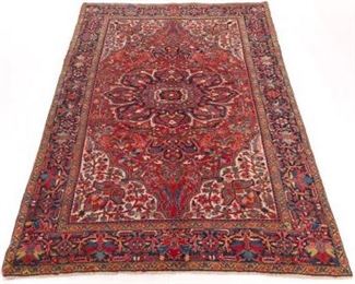 Antique Very Fine Hand Knotted Heriz Carpet, ca. 1930s 