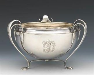English Sterling Silver Art Nouveau Footed Centerpiece, Birmingham, c. 1910, Retailed by Bailey, Banks Biddle