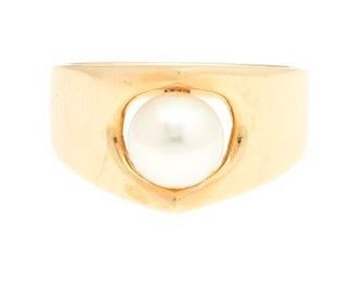 Ladies Modernist Gold and Pearl Ring 