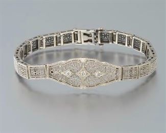 Ladies Victorian Gold and Diamond Filigree Bracelet