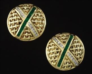 Ladies Vintage Gold, Emerald and Diamond Pair of X Design Button Earrings 