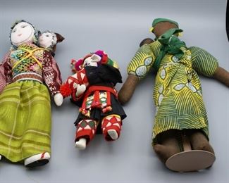 Multicultural set of mother with baby dolls (set of 3) 
