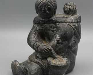 Native American mother and baby sculpture