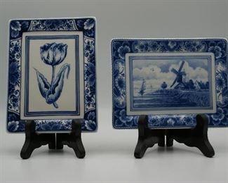 Delft blue decorative pottery x 2