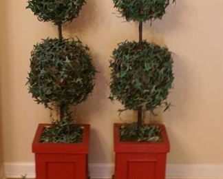 Red wooden planter décor